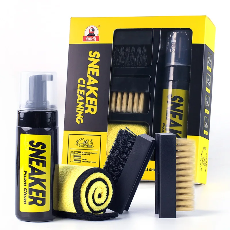 Bezwodny piankowy środek do cz – Sneaker Care Spray recenzja i cena